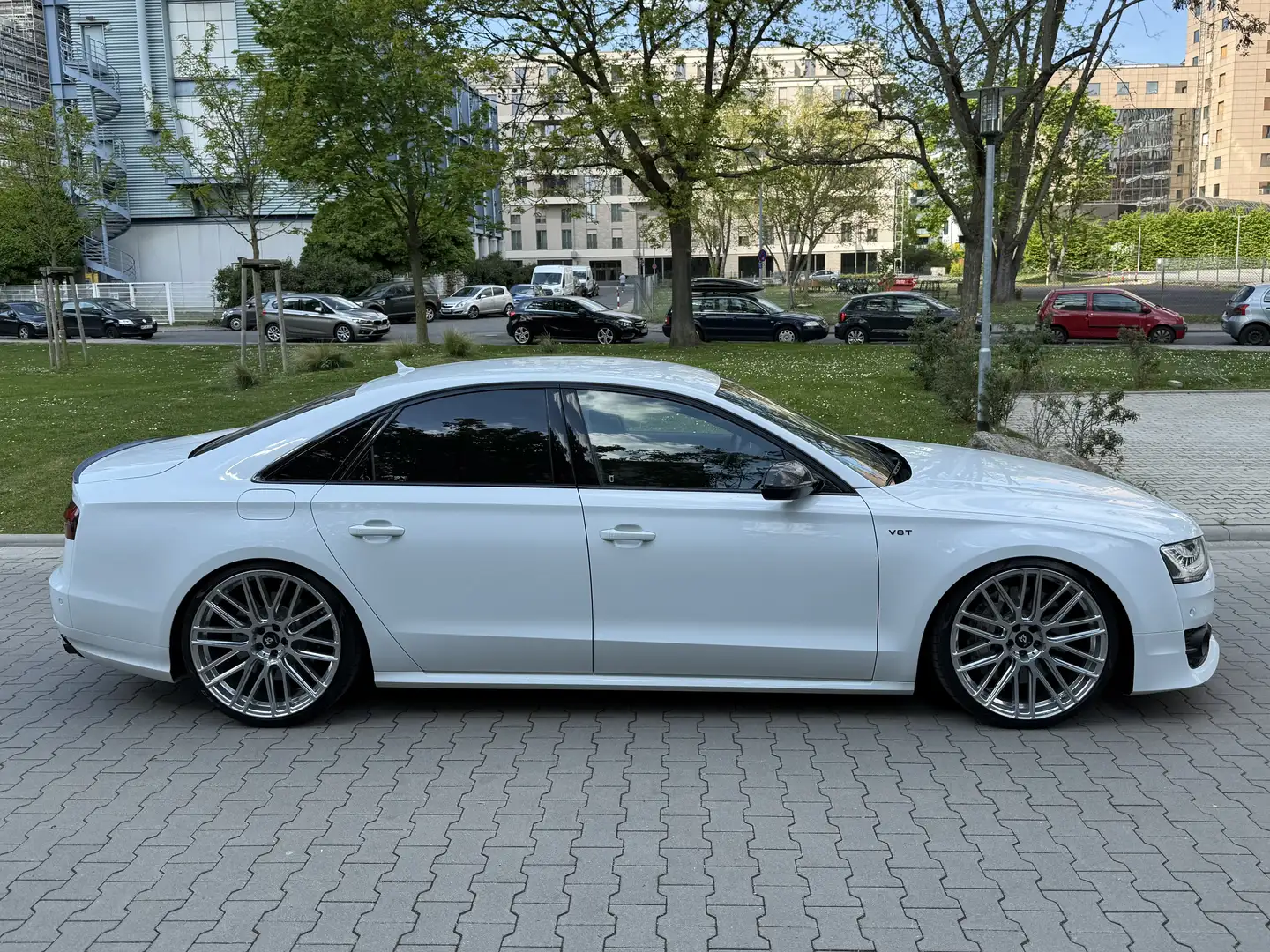 Audi S8 4.0 TFSI quattro plus Weiß - 2