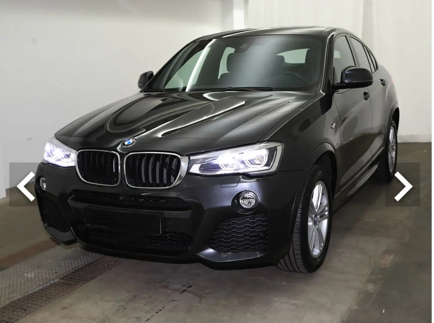 BMW X4 M BMW X4 xDrive 20d M Aut. Sport Grijs - 1