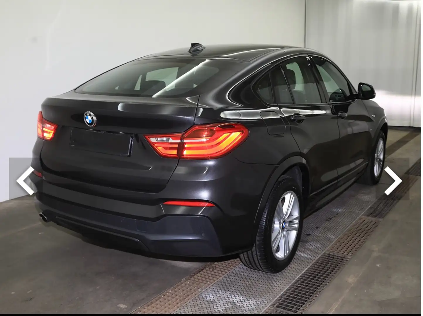 BMW X4 M BMW X4 xDrive 20d M Aut. Sport Grijs - 2