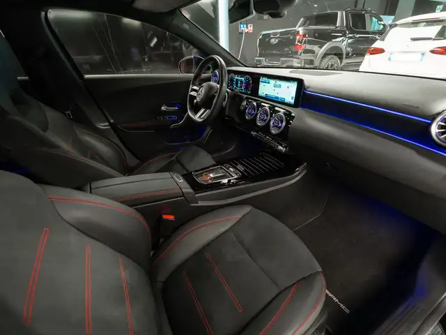 Mercedes-Benz A Class view 11