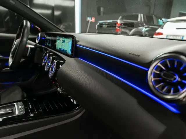 Mercedes-Benz A Class view 15