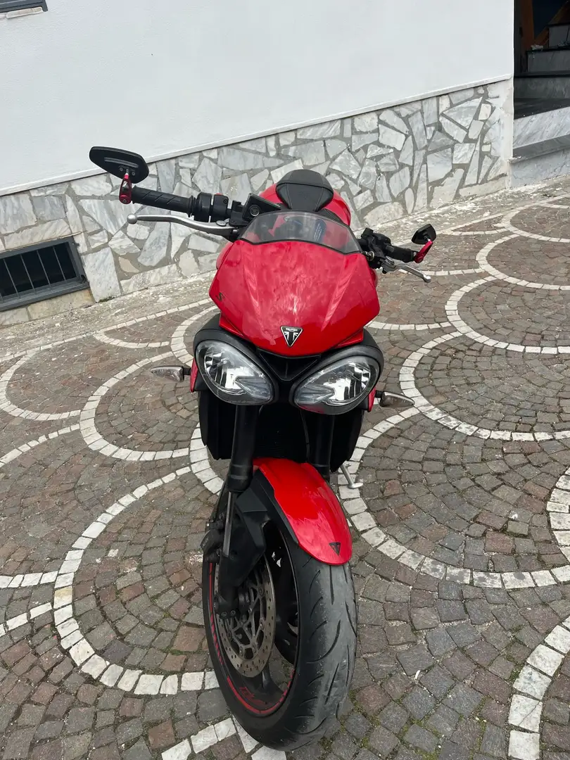 Triumph Speed Triple 750 modello S - 2