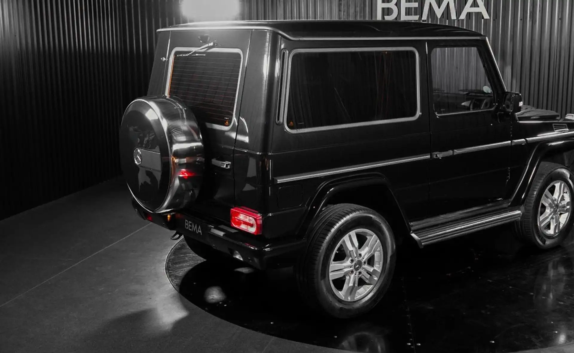 벤츠 G-Class G 500 2010 블랙 사진 4
