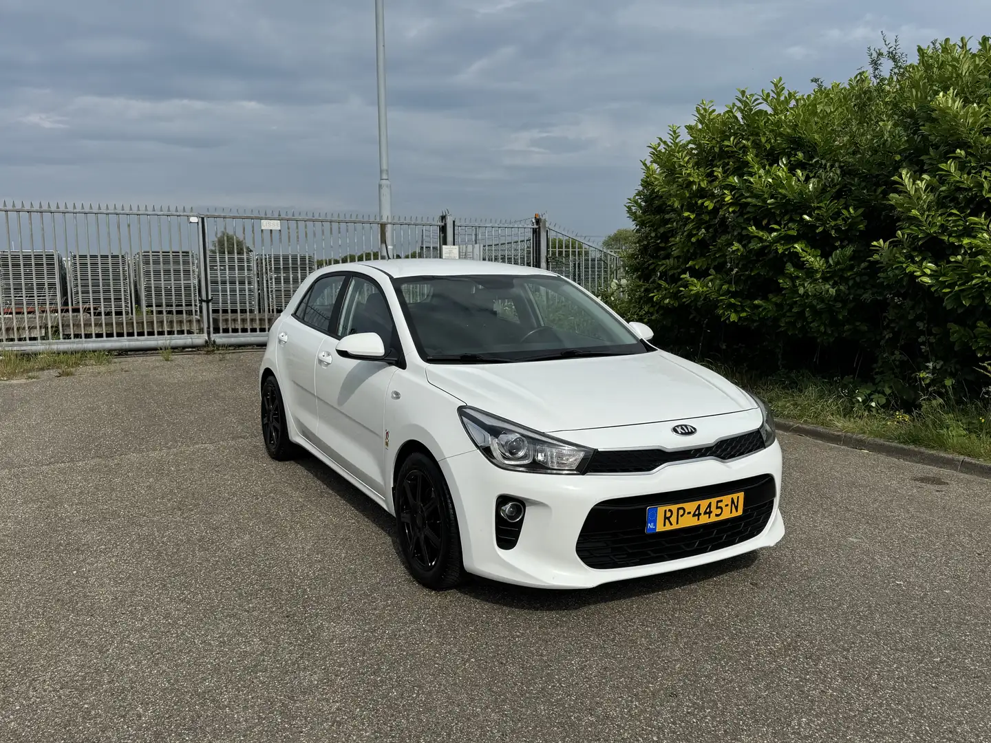 Kia Rio Kia Rio 1.4 CRDi Business Navigator Wit - 1