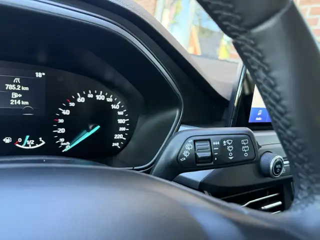 Ford Focus view 26