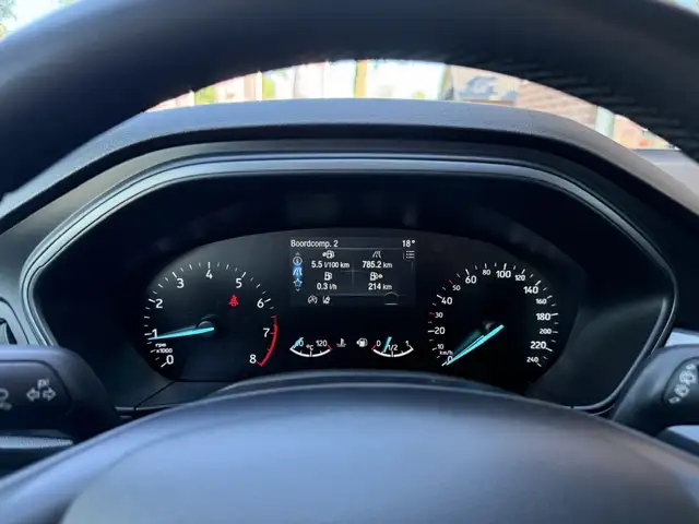 Ford Focus view 9