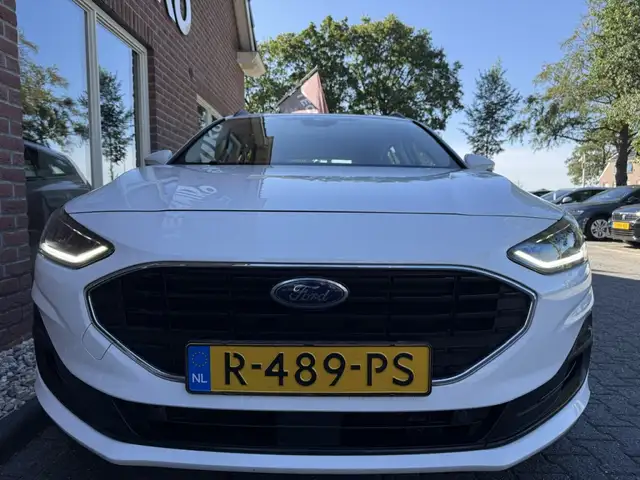 Ford Focus view 13
