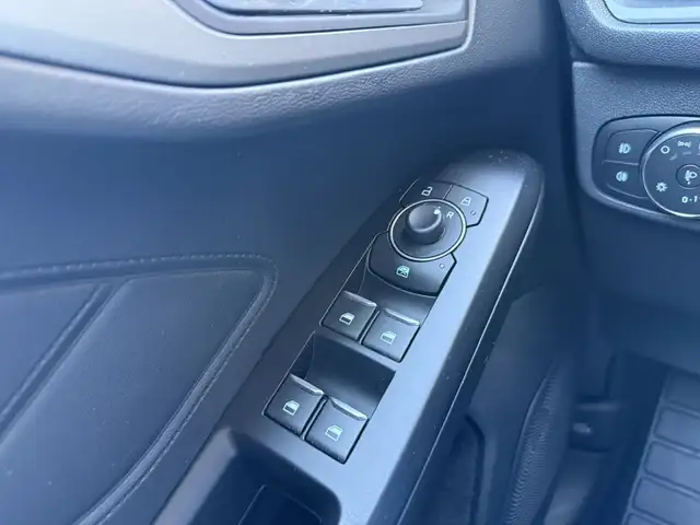 Ford Focus view 29