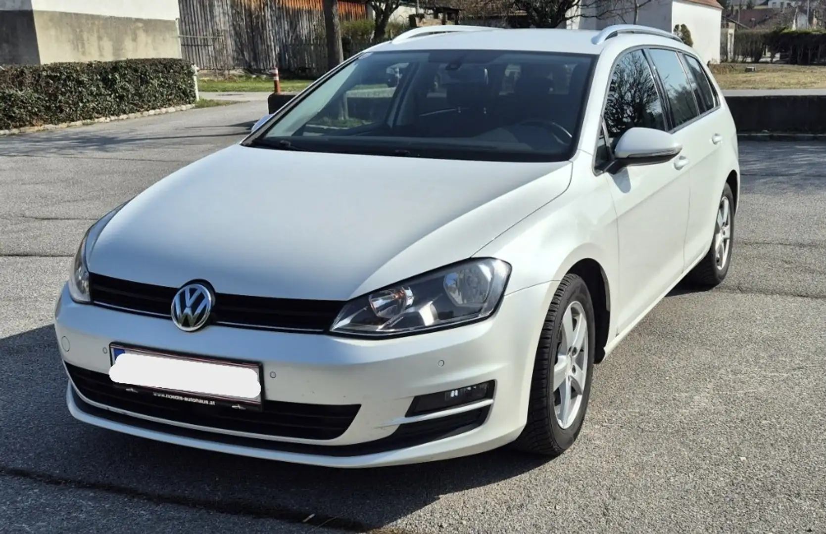 Volkswagen Golf Variant Golf Variant Comfortline BMT 1,6 TDI DSGComfortline Weiß - 1