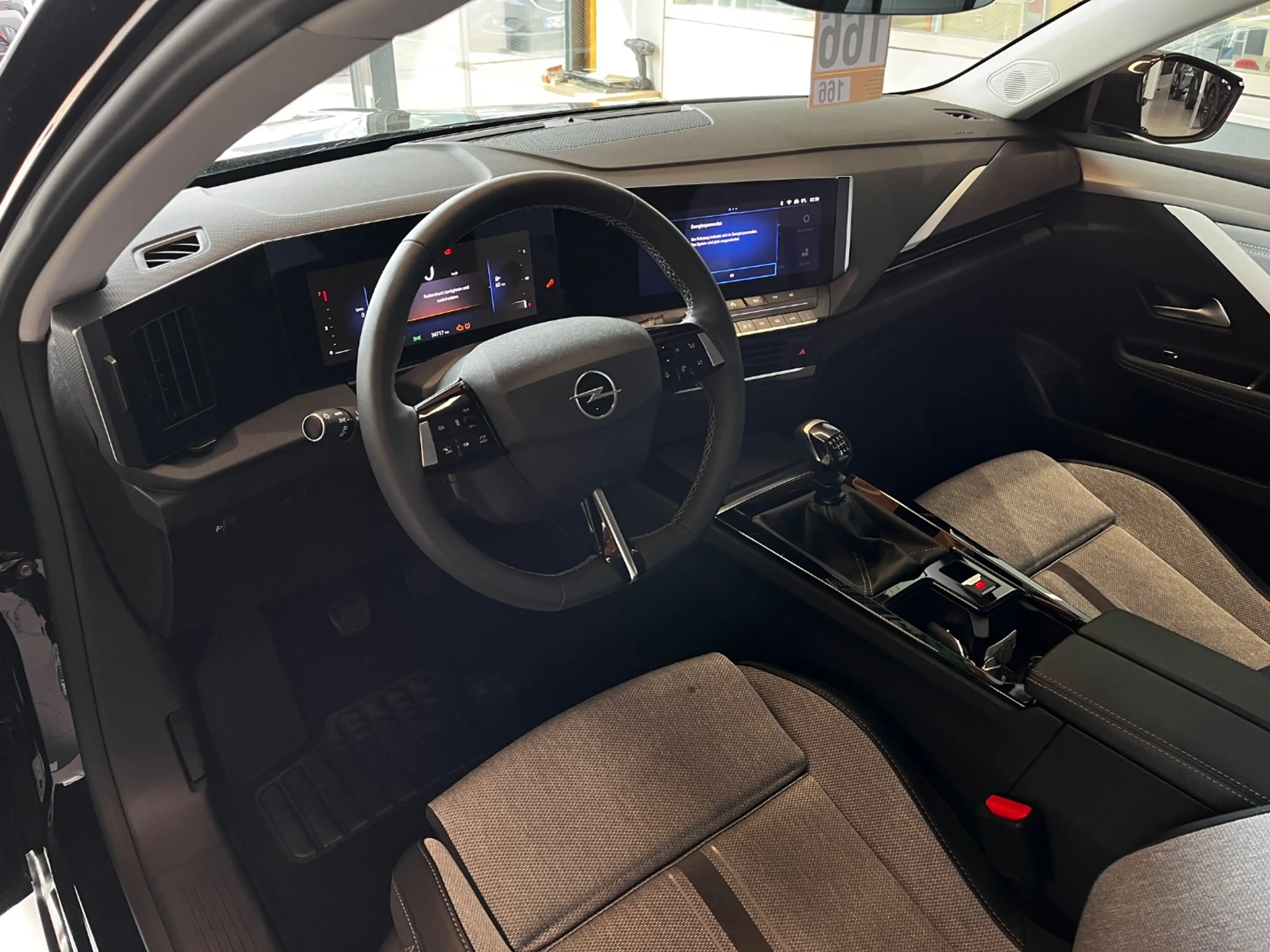 Opel Astra L 1.2 Turbo Elegance LED+Navi+2xKlima — photo 12