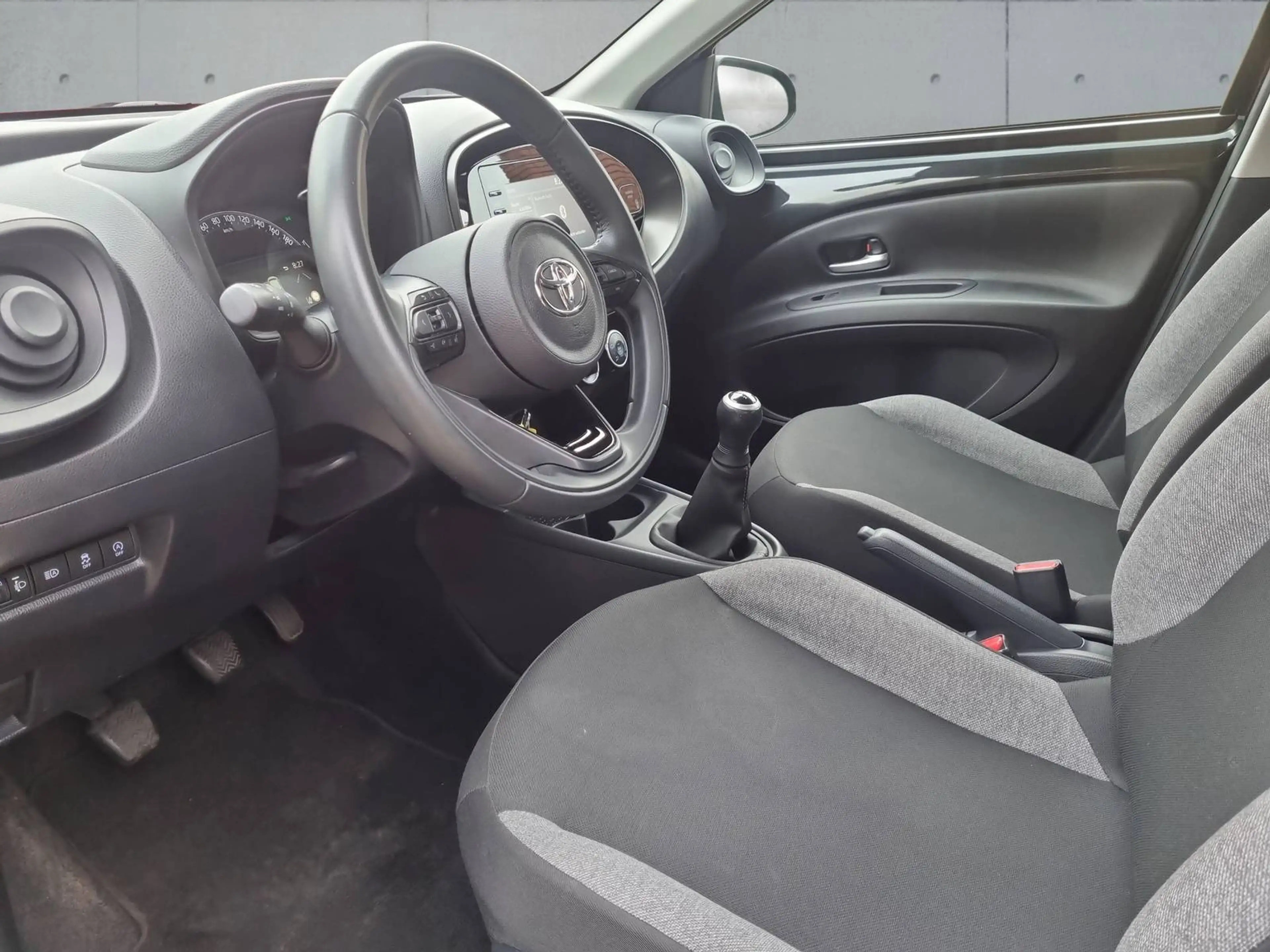 Toyota Aygo X Play — photo 8