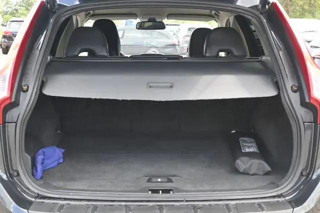Volvo XC60 view 6