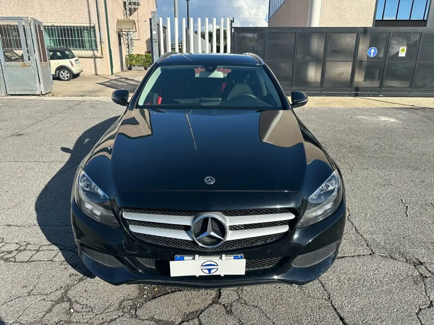 Mercedes-Benz C 200 d S.W. Auto Executive Schwarz - 2