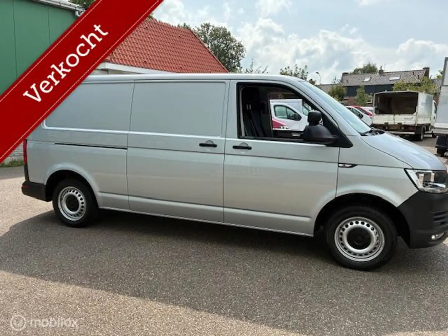 Volkswagen T6 Transporter 2.0 TDI Lang Comfortline - 2