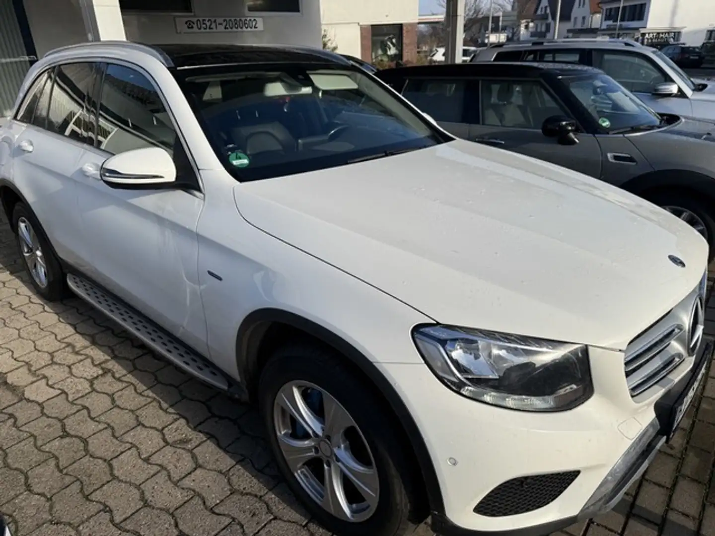 Mercedes-Benz GLC 350 e 4M AMG Pano Standhzg Leder Navi Blanc - 2