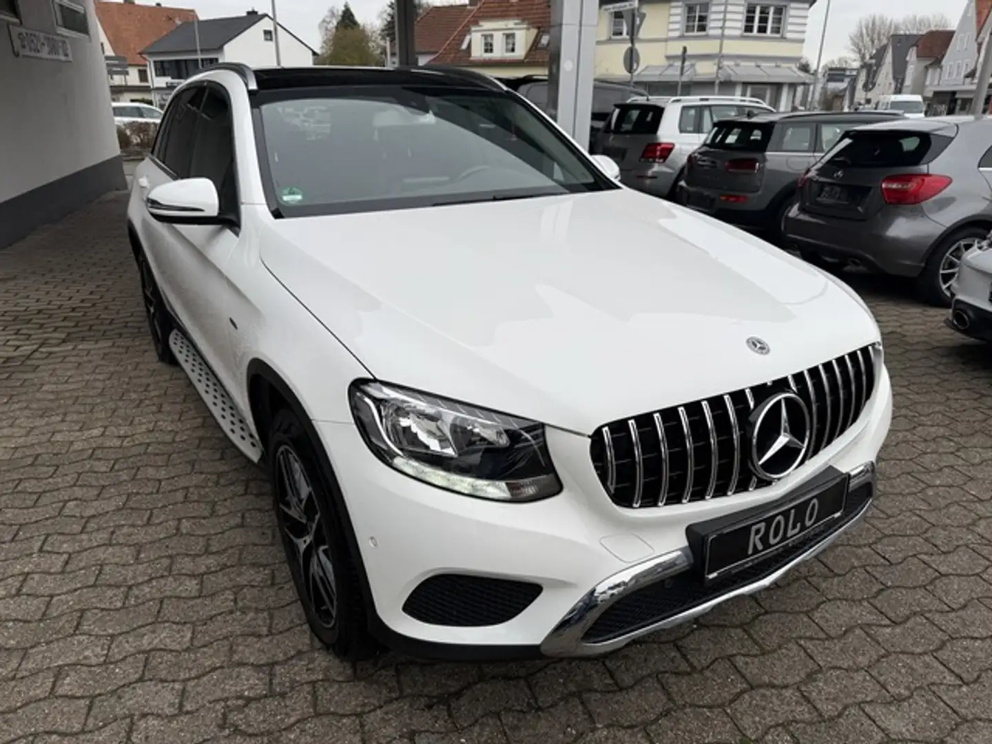 Mercedes-Benz GLC 350 e 4M AMG Pano Standhzg Leder Kamera Blanc - 2