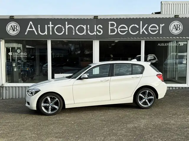 BMW 118 d+BI-XENON+SITZH.+PDC+ALLWETTERREIFEN+NAVI+