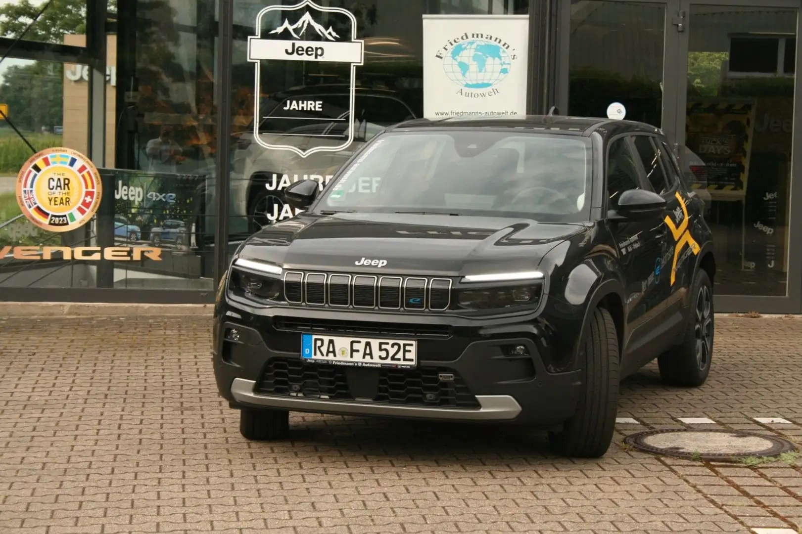Jeep Avenger Elektro Altitude Noir - 1