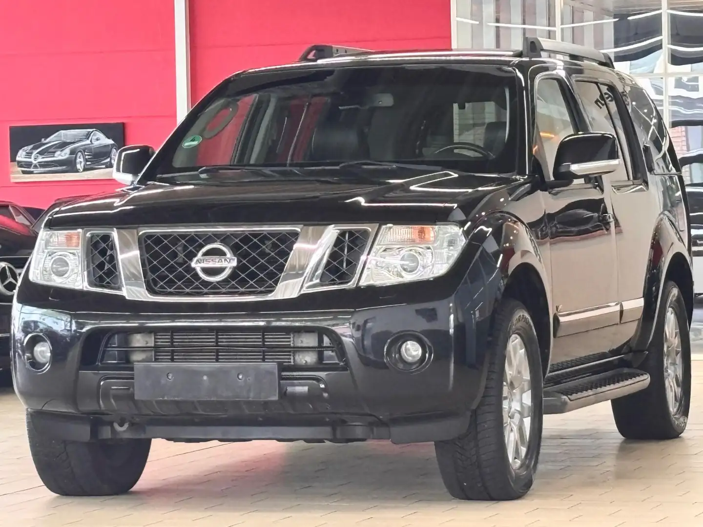 Nissan Pathfinder PATHFiNDER 3.0 V6 dCi 7.SiTZ EXECUTiVE-LE *VOLL* Noir - 1