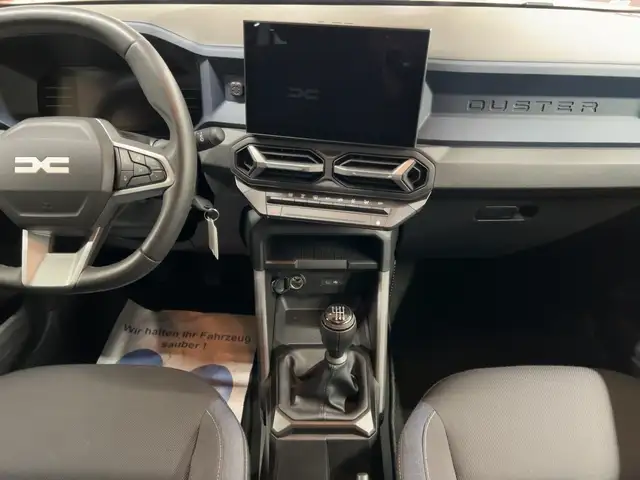 Dacia Duster view 12