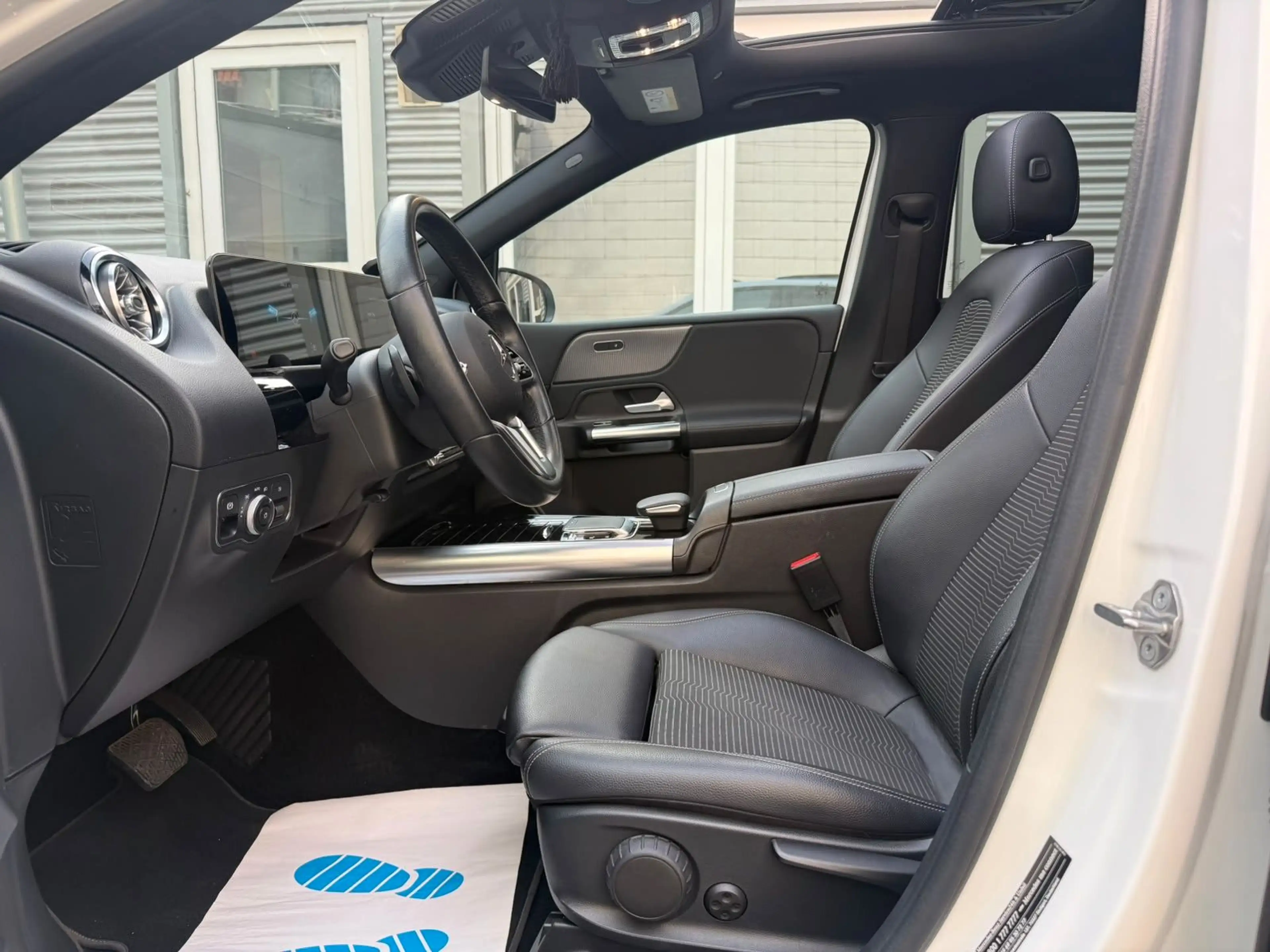 Mercedes-Benz B 220 Burmester Pano Spurhalte Widescreen — photo 10