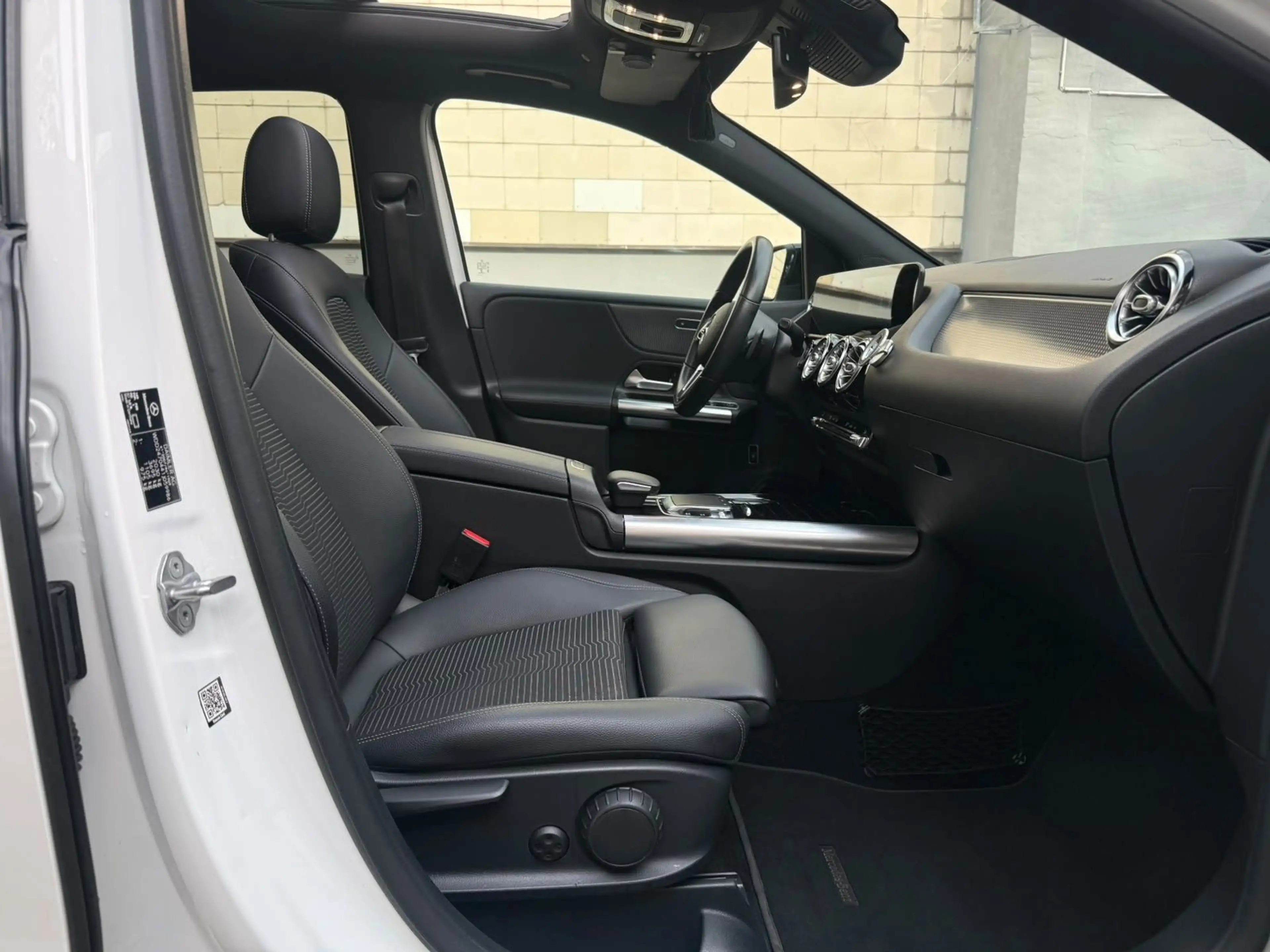 Mercedes-Benz B 220 Burmester Pano Spurhalte Widescreen — photo 13