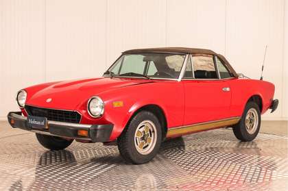 Fiat 124 Spider 2000 injectie