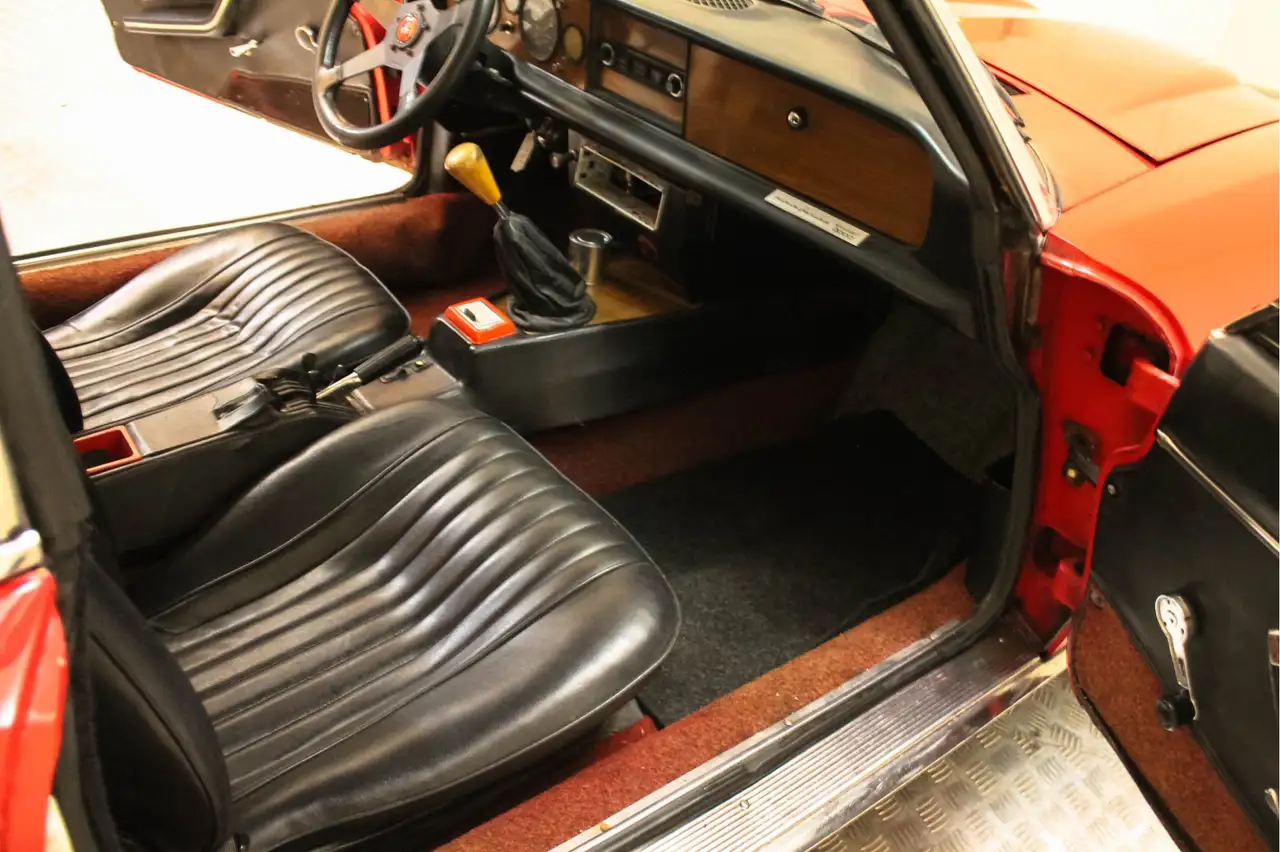 Fiat 124 Spider 2000 injectie, foto 7
