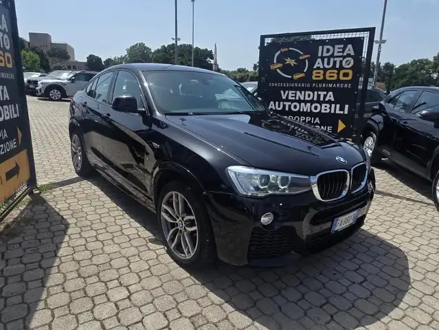 BMW X4 view 3
