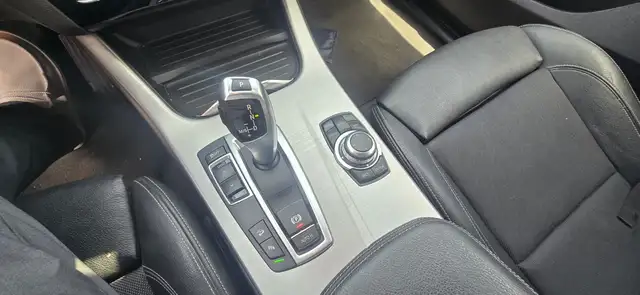 BMW X4 view 11