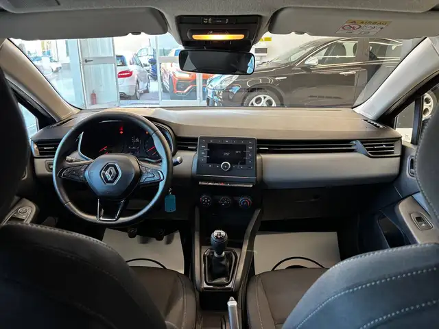 Renault Clio view 8