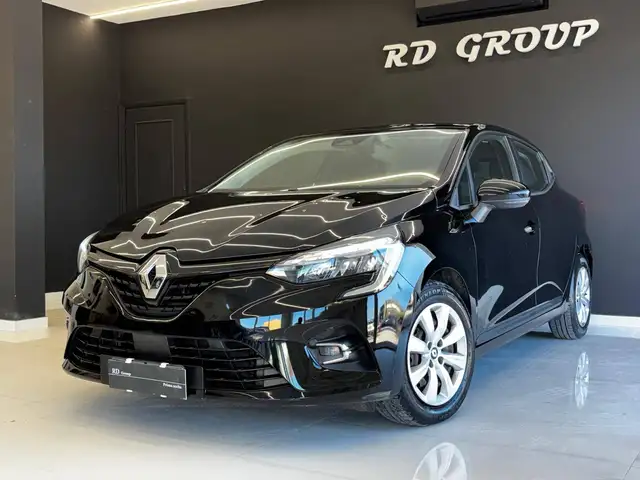 2021 Renault Clio in Black for sale