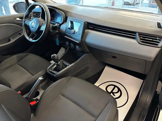 Renault Clio view 12