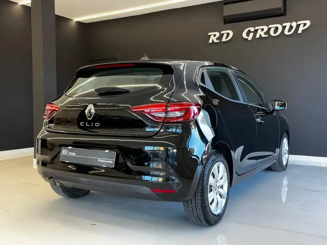 Renault Clio view 6