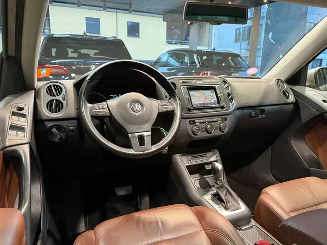 Volkswagen Tiguan view 9