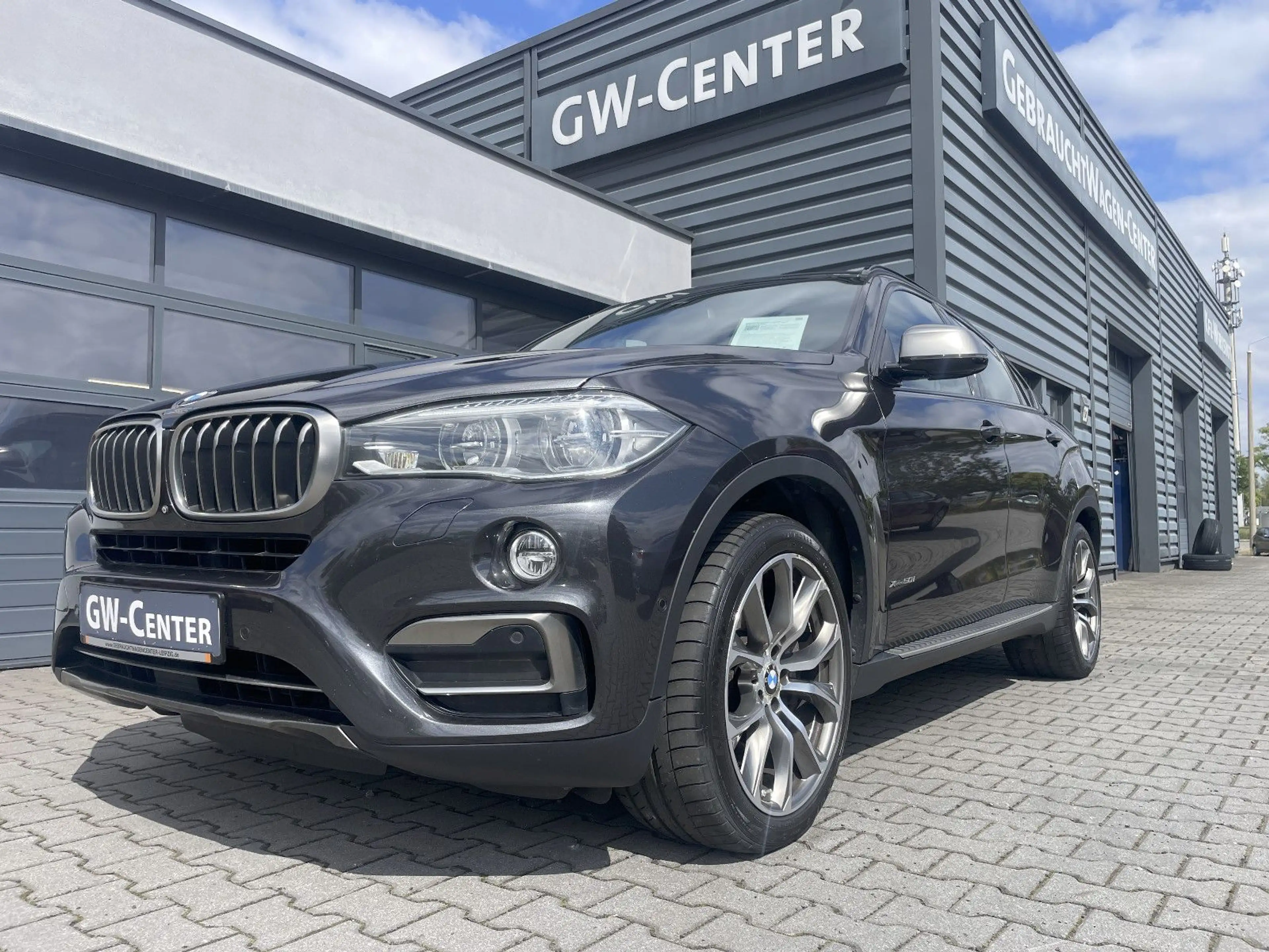 BMW X6 xDrive 50 i M/ Voll / 1. Hand /Scheckheft BMW