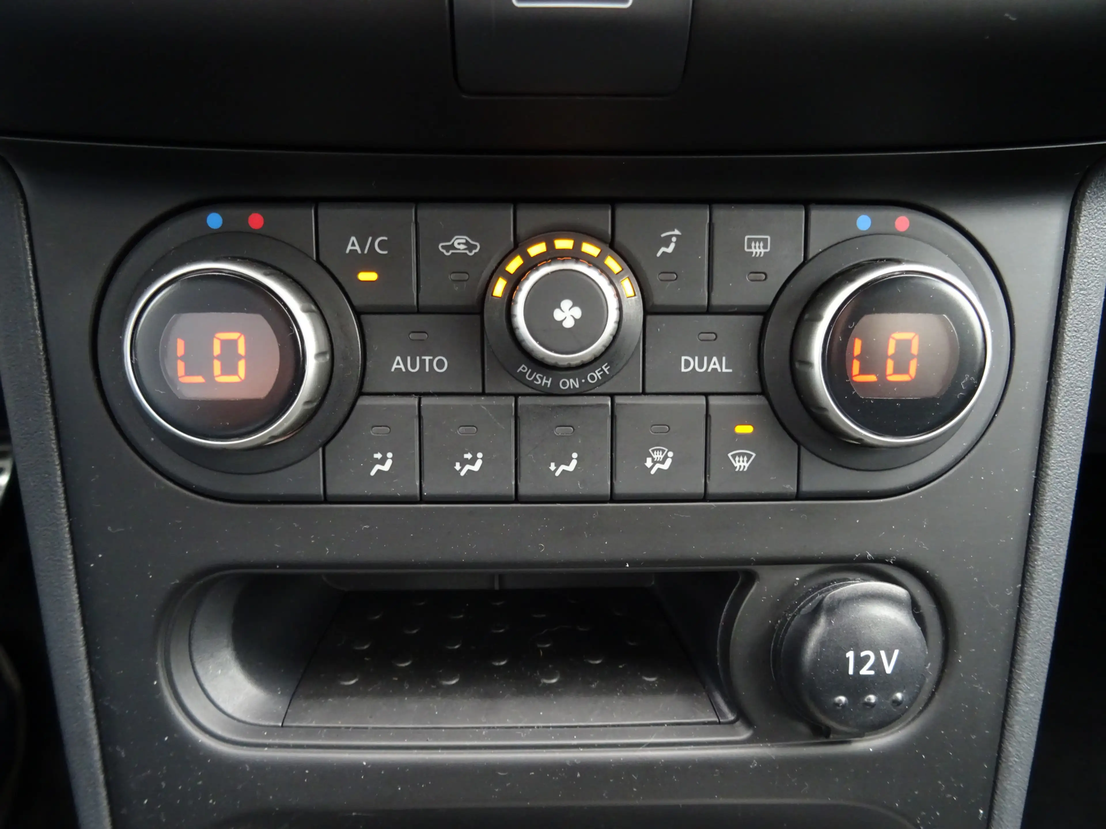 Nissan Qashqai 1.6 360 * PANORAMADAK * 4 SEIZOENSBANDEN !! — photo 13