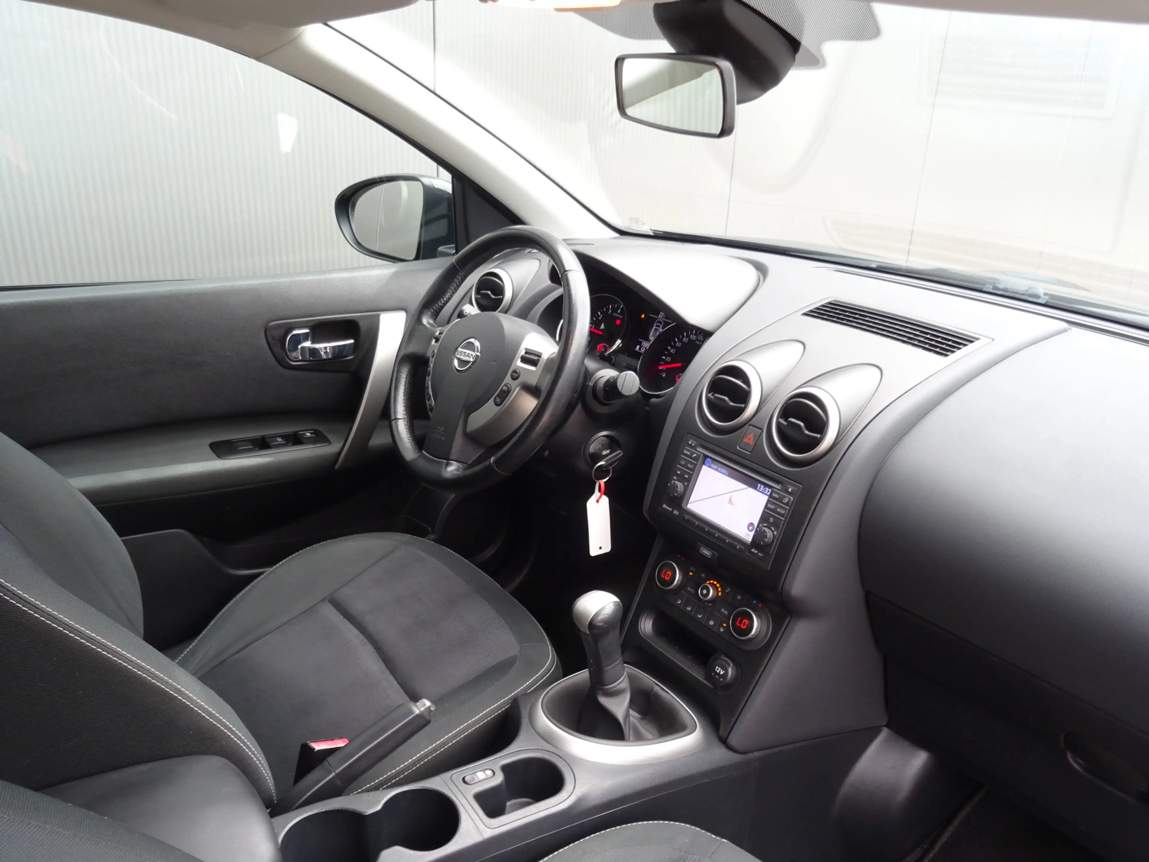 Nissan Qashqai 1.6 360 * PANORAMADAK * 4 SEIZOENSBANDEN !! — photo 3
