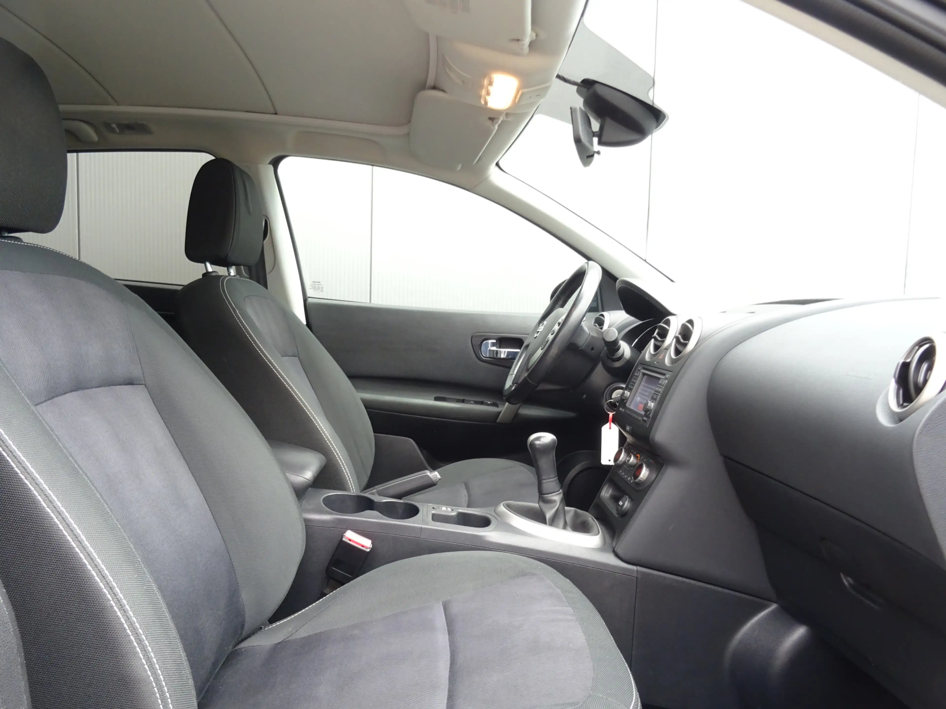 Nissan Qashqai 1.6 360 * PANORAMADAK * 4 SEIZOENSBANDEN !! — photo 4