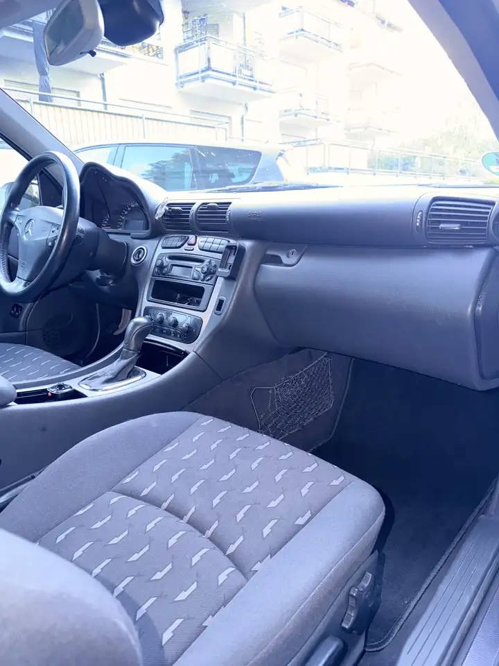 Mercedes-Benz Mercedes C200 Sportcoupé Kompressor, foto 12