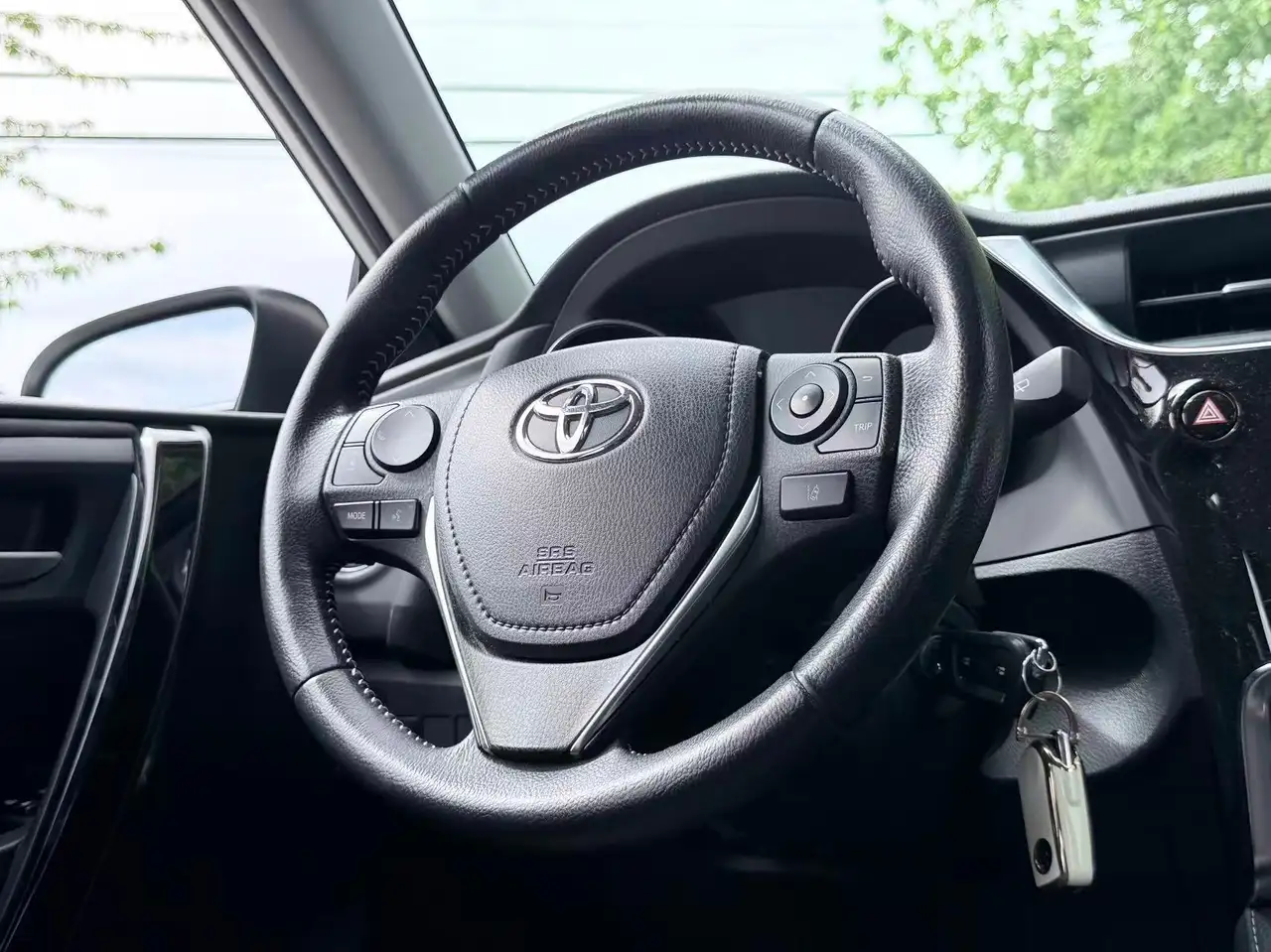 Toyota Corolla снимка Toyota Corolla