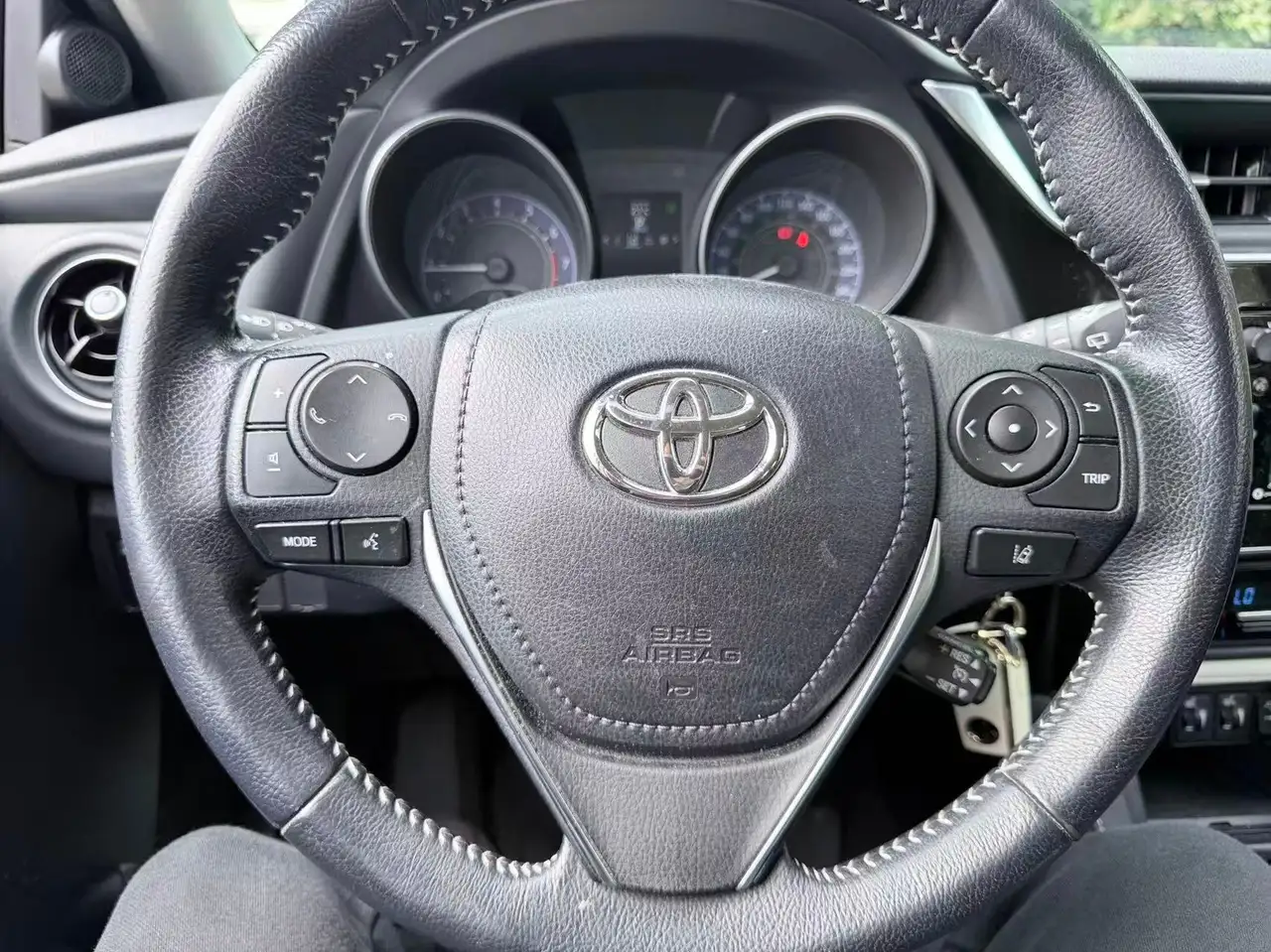Toyota Corolla снимка Toyota Corolla