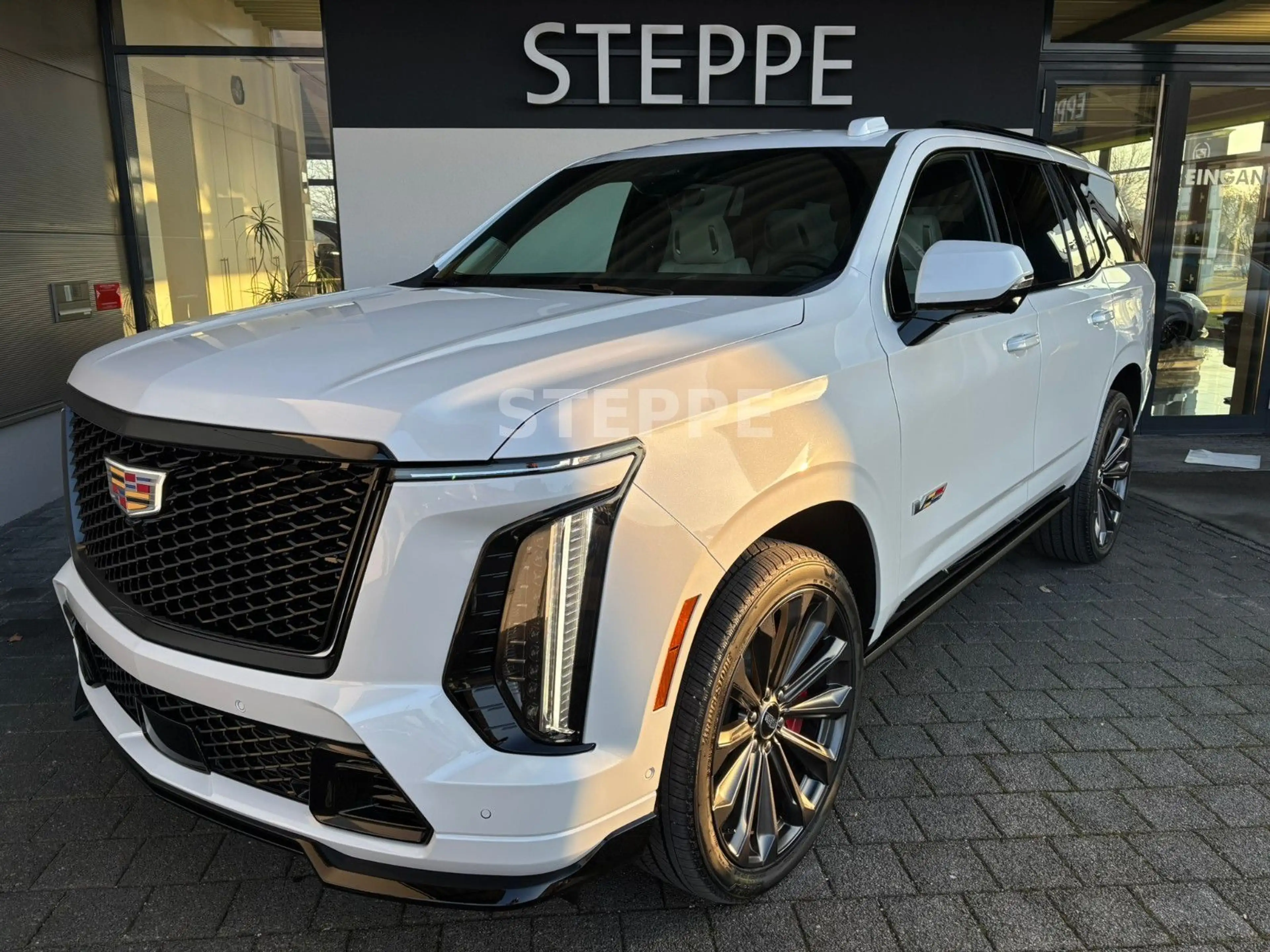 Cadillac Escalade MY26 V-Series 6.2 V8 Supercharged AWD