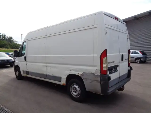 Peugeot Boxer view 5