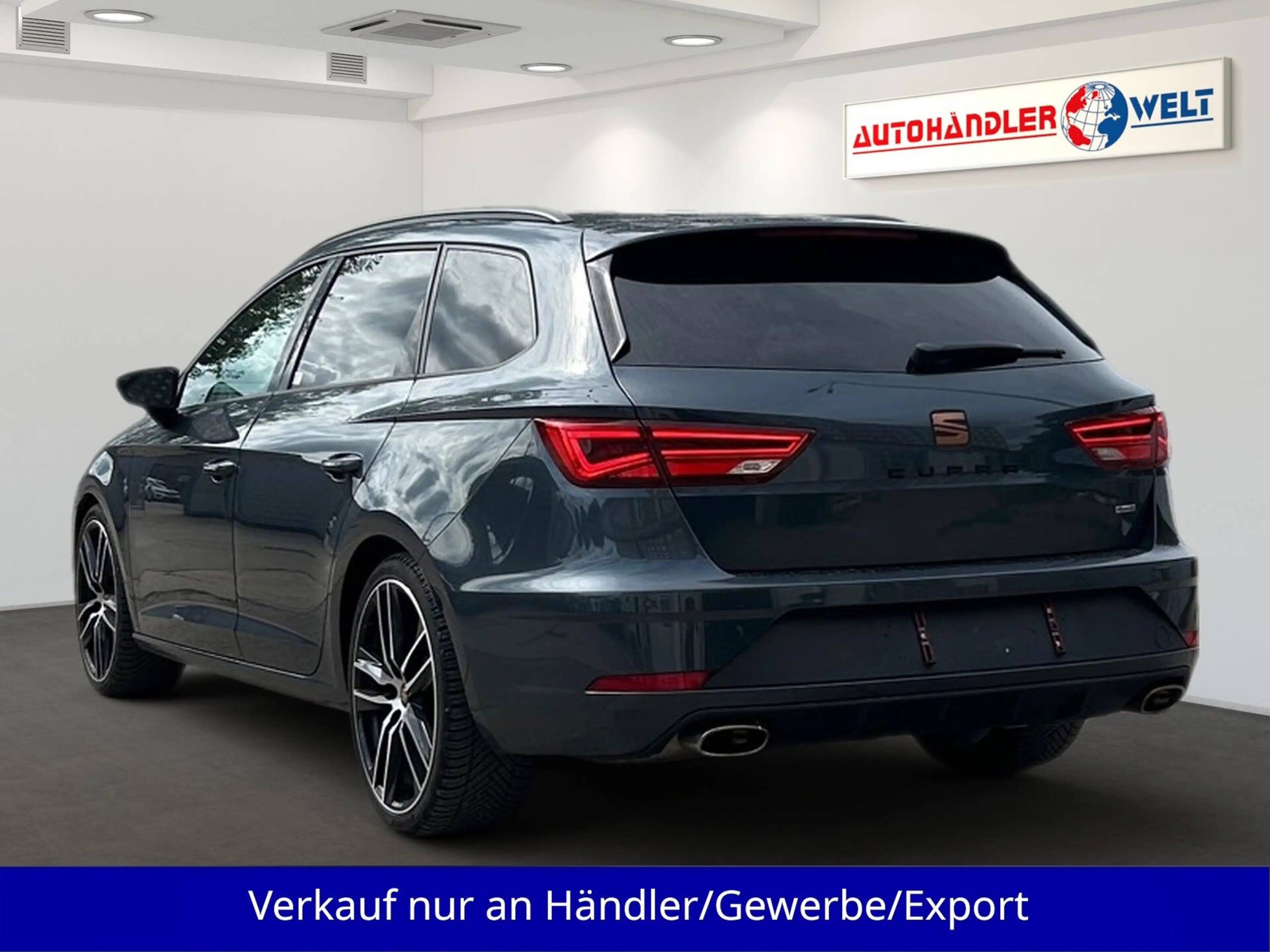 SEAT Leon ST 2.0 Cupra 300 4Drive DSG LED Leder Pano — photo 6
