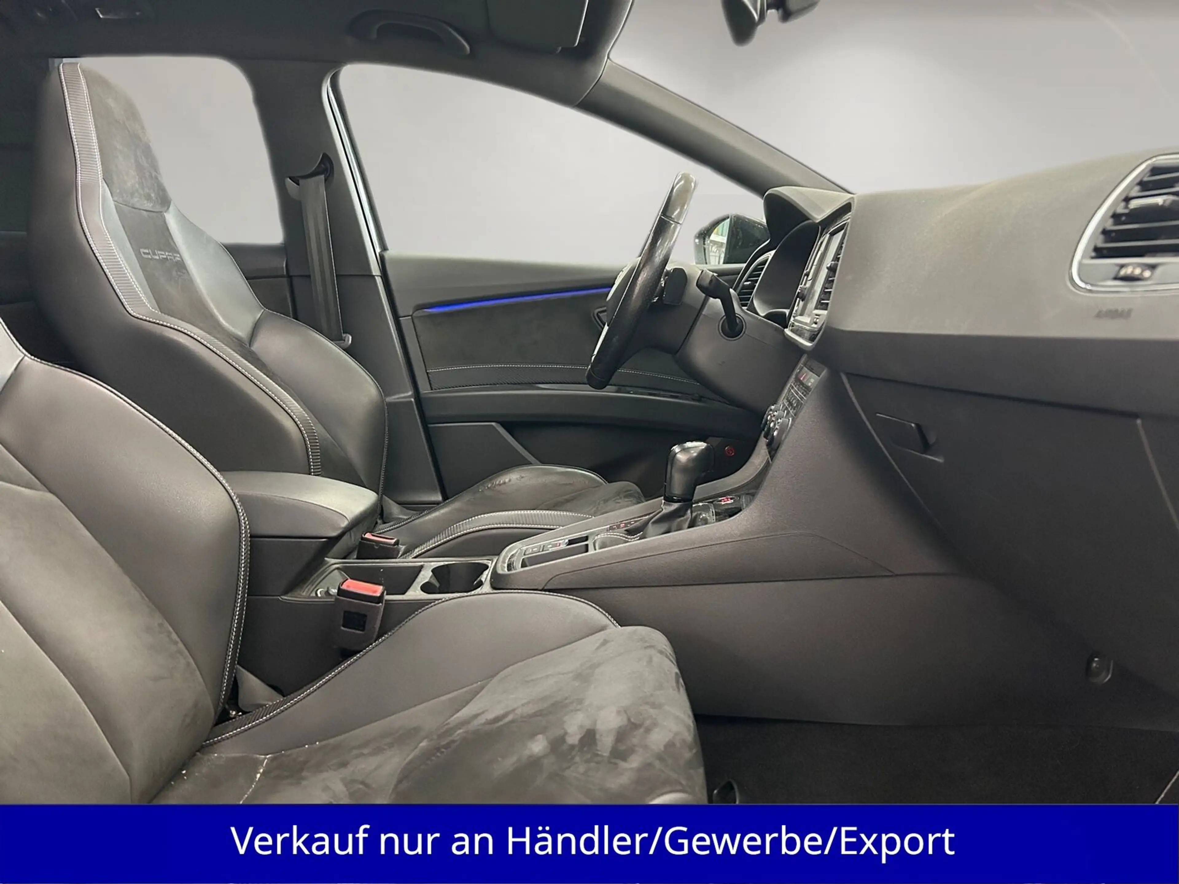 SEAT Leon ST 2.0 Cupra 300 4Drive DSG LED Leder Pano — photo 14