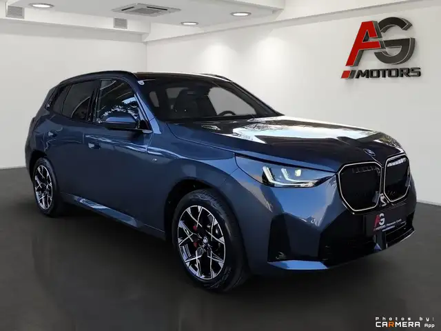 BMW X3 view 3