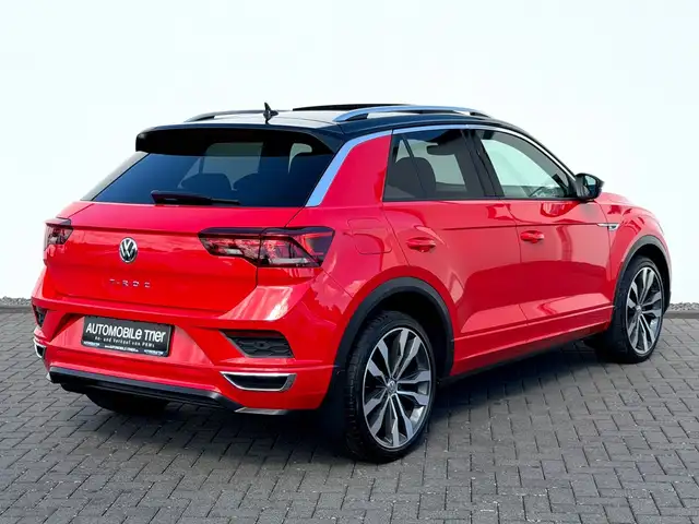 Volkswagen T-Roc view 5