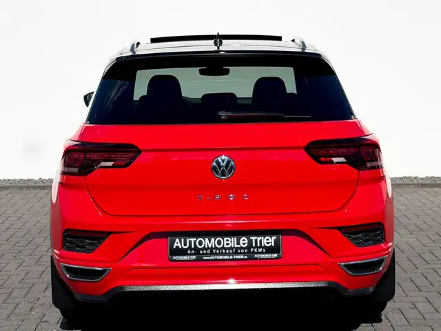 Volkswagen T-Roc view 6