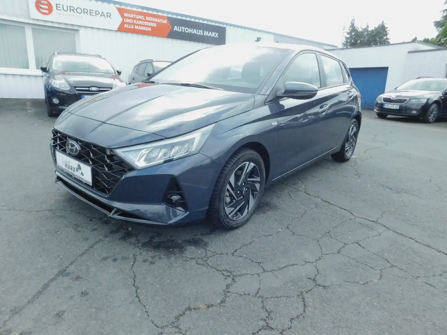 Hyundai i20 Trend Mild-Hybrid Grau - 1